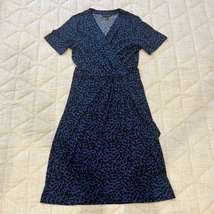 Banana Republic XXS Petite Navy & Black Leopard Print Faux Wrap Dress